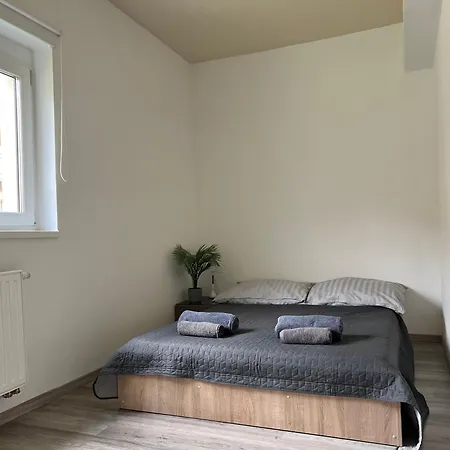 Nmg - Megyeri Ter Apartment