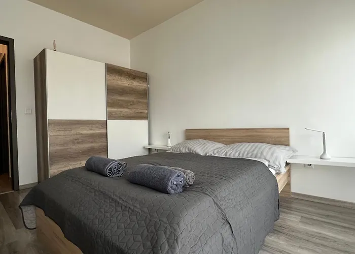 Apartment Nmg - Megyeri Ter